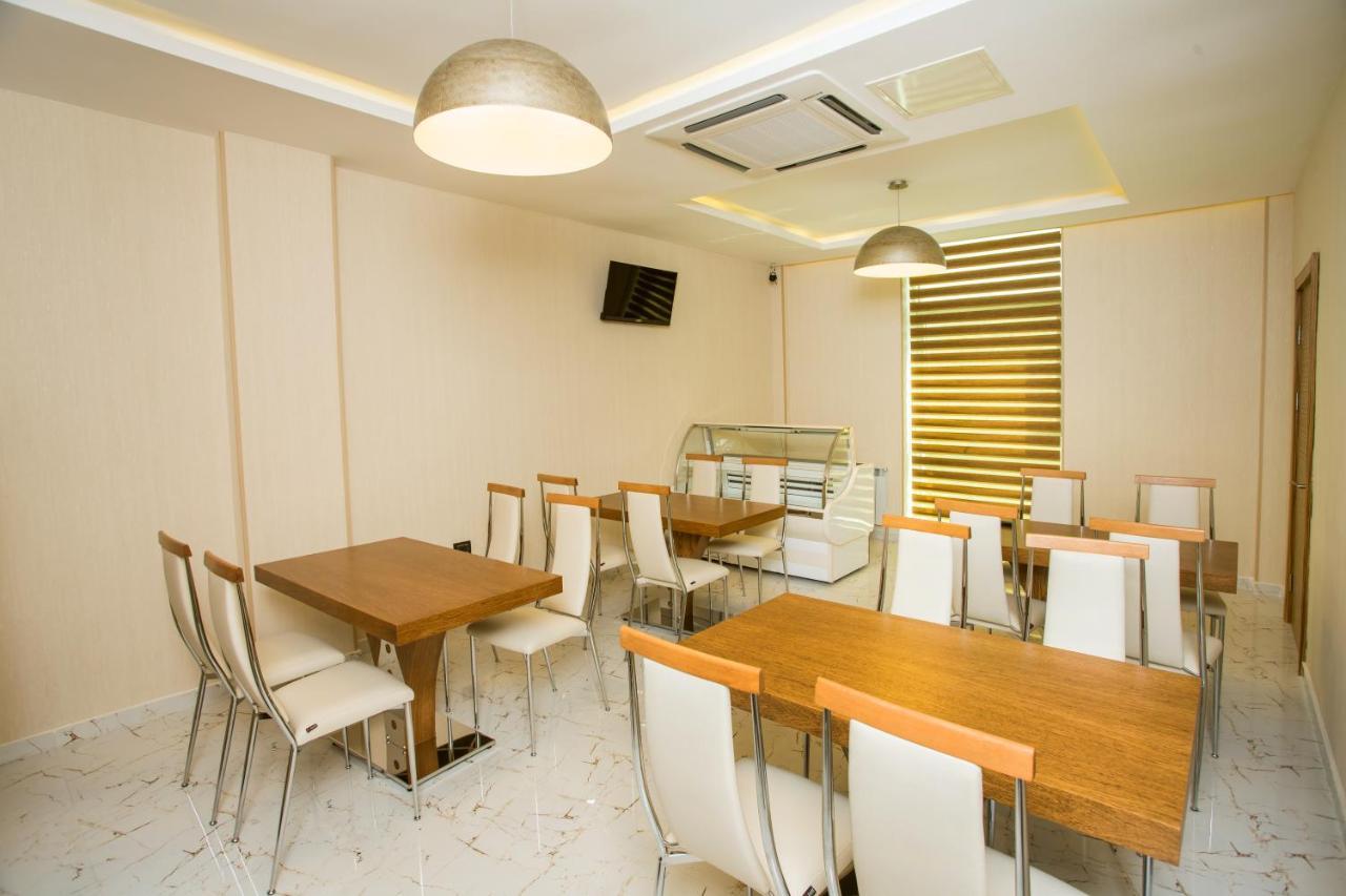 Azpetrol Hotel 구사르 외부 사진